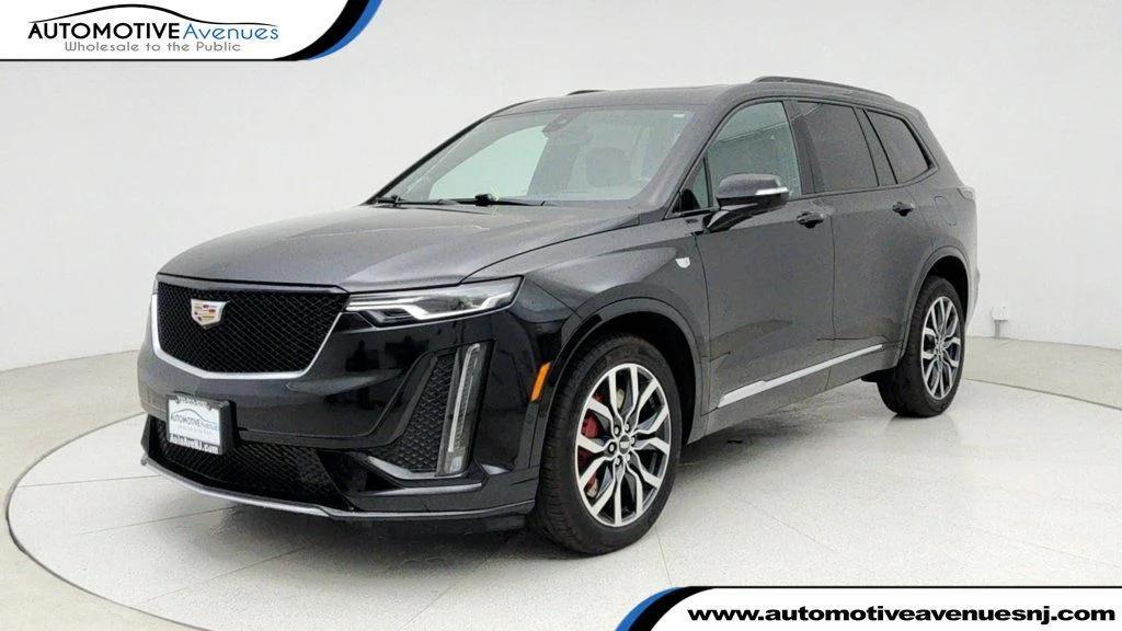 used 2024 Cadillac XT6 car, priced at $41,395
