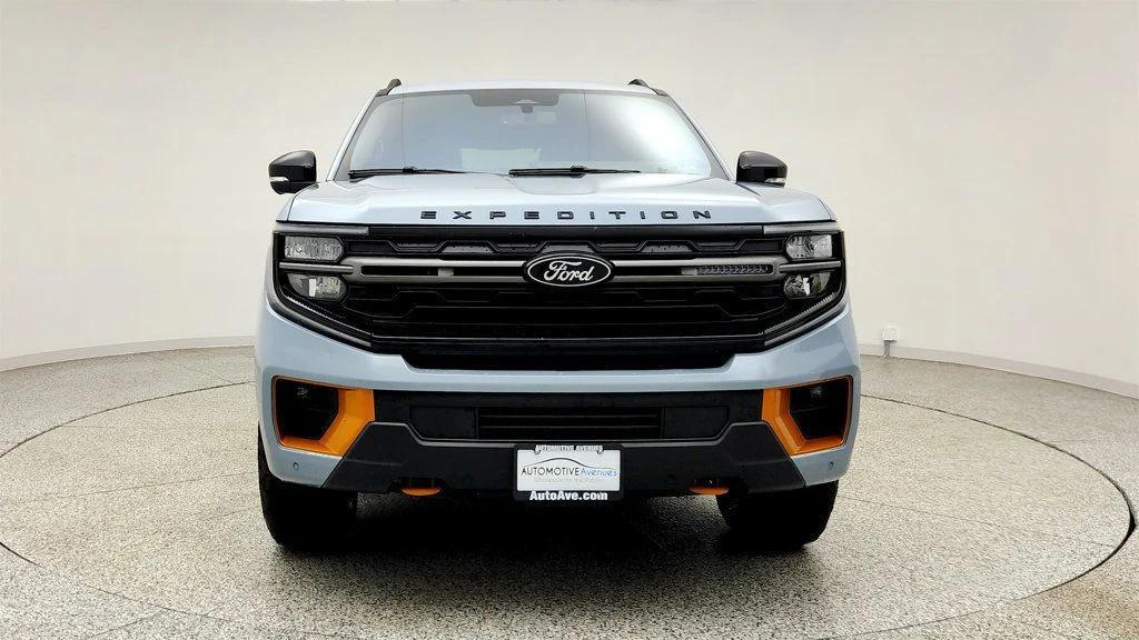 used 2025 Ford Expedition car, priced at $67,995