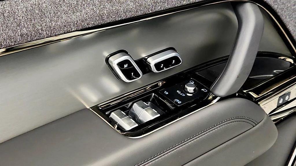 used 2025 Land Rover Range Rover Sport car, priced at $87,995
