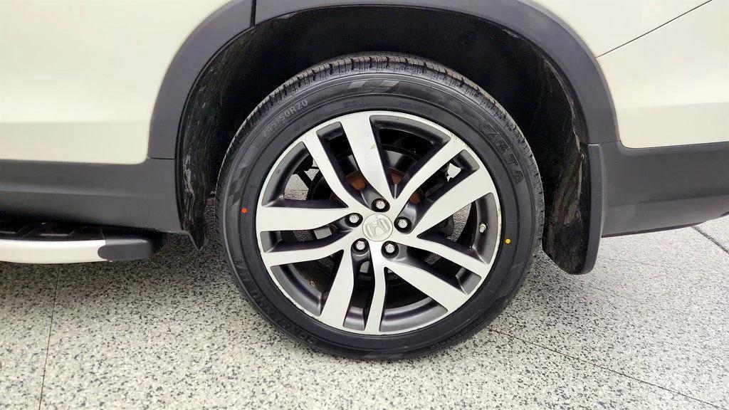 used 2018 Honda Pilot car, priced at $24,795