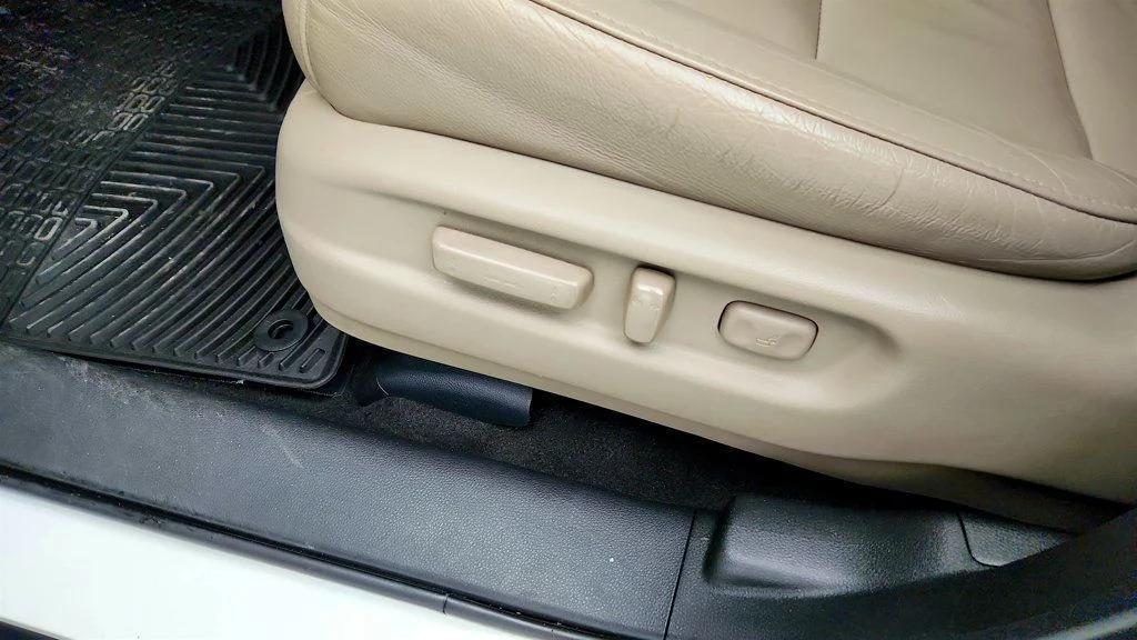 used 2018 Honda Pilot car, priced at $24,795