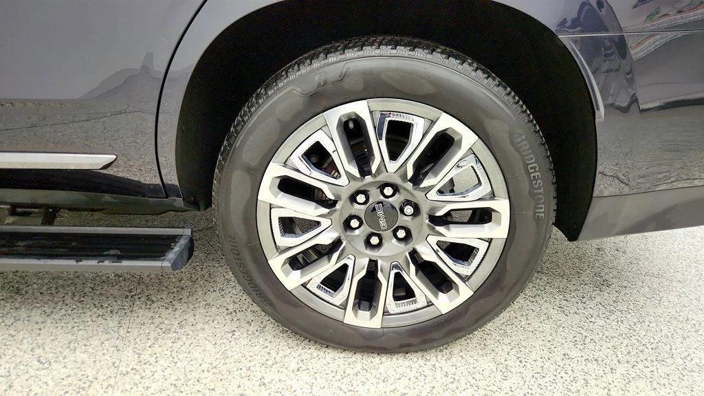 used 2023 GMC Yukon car, priced at $75,495