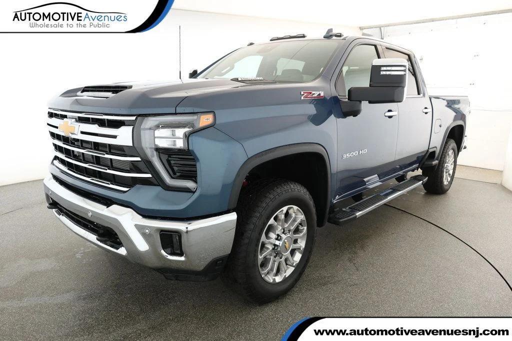 used 2025 Chevrolet Silverado 3500 car, priced at $74,995