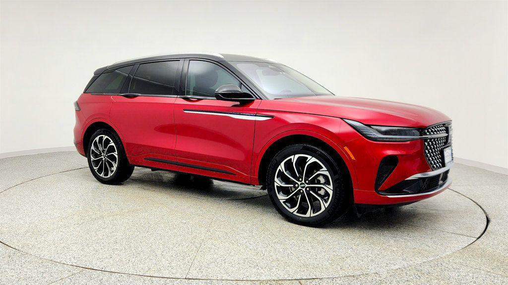 used 2025 Lincoln Nautilus car, priced at $49,995