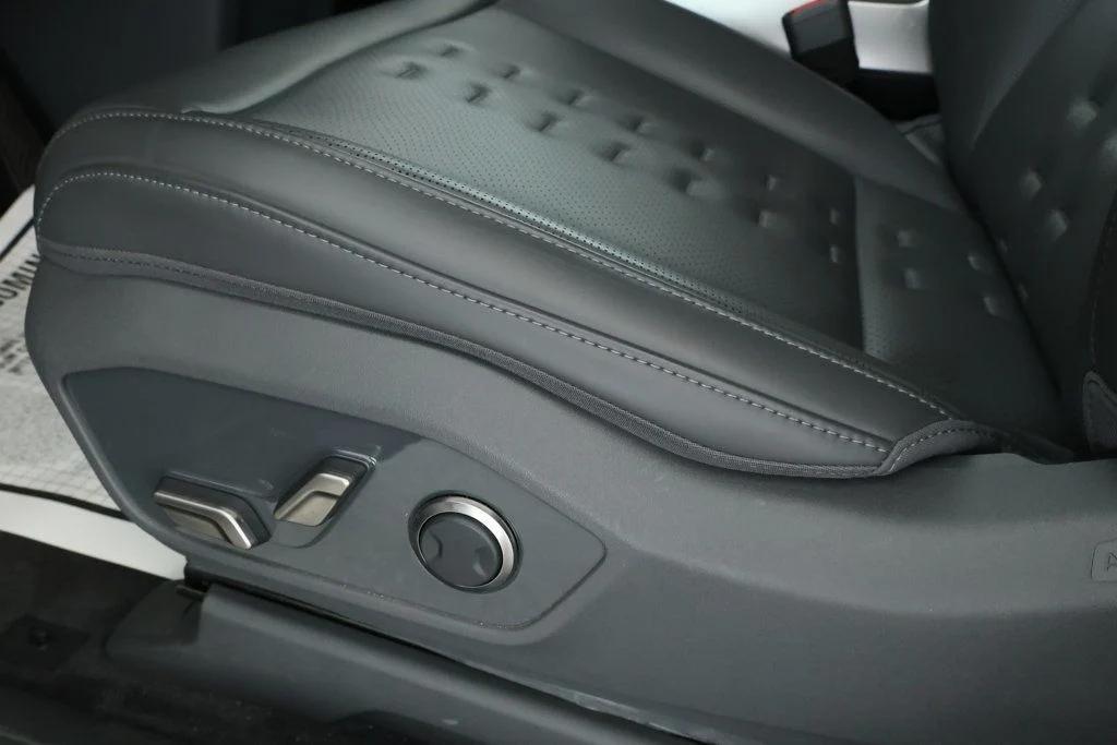 used 2025 Kia EV9 car, priced at $42,995