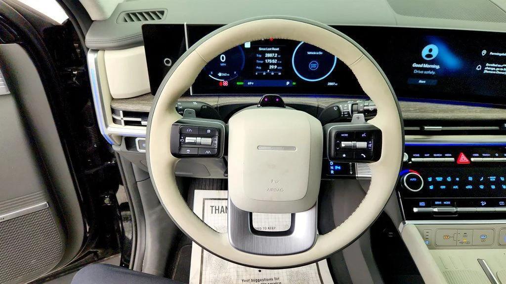 used 2025 Hyundai SANTA FE HEV car, priced at $37,294