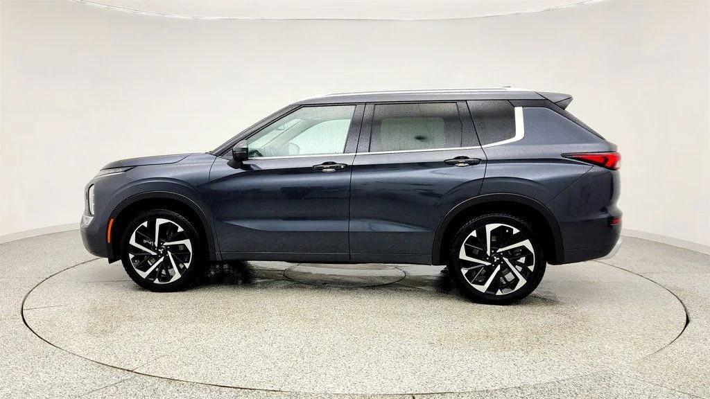 used 2024 Mitsubishi Outlander car, priced at $25,995