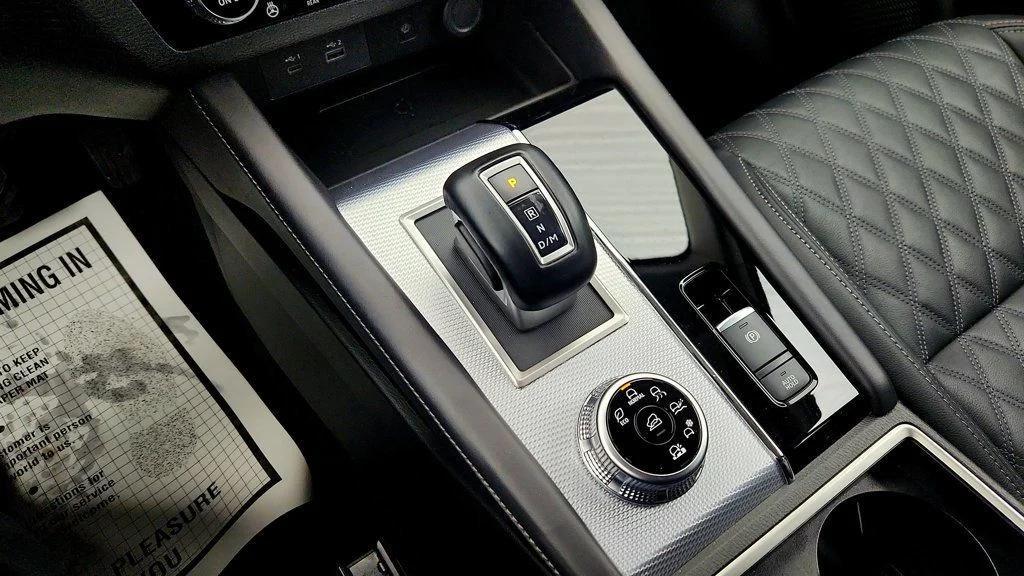 used 2024 Mitsubishi Outlander car, priced at $25,995