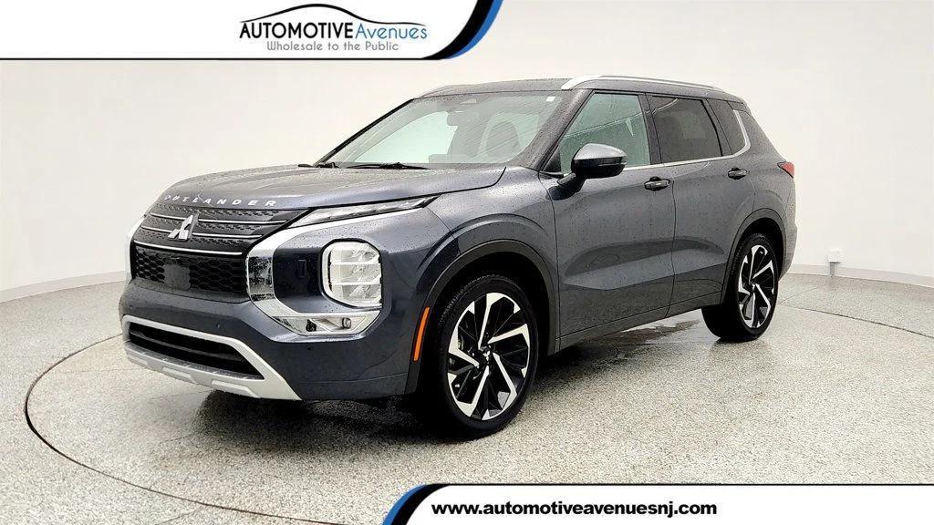 used 2024 Mitsubishi Outlander car, priced at $25,995
