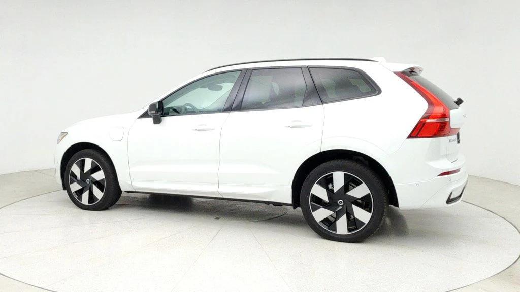used 2024 Volvo XC60 Recharge Plug-In Hybrid car, priced at $39,495