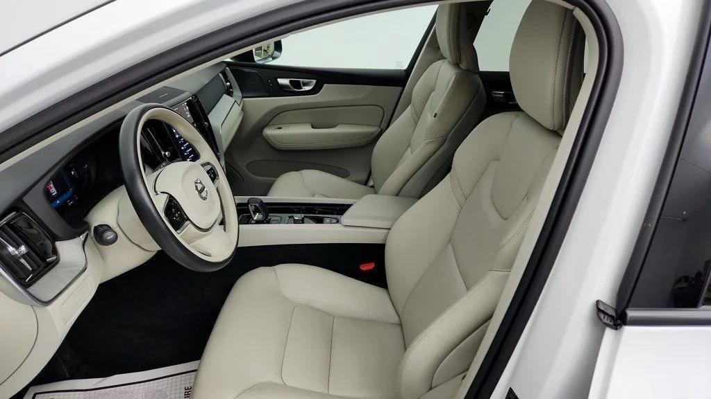 used 2024 Volvo XC60 Recharge Plug-In Hybrid car, priced at $39,495