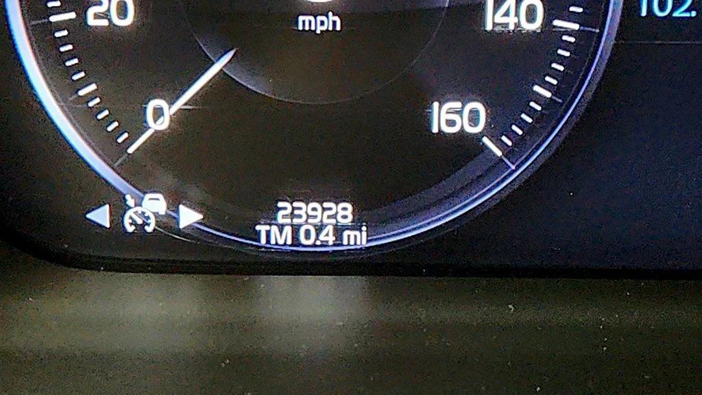 used 2021 Volvo XC90 car, priced at $30,995