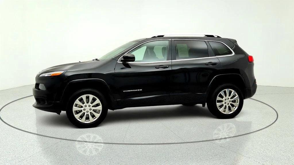 used 2018 Jeep Cherokee car, priced at $15,794