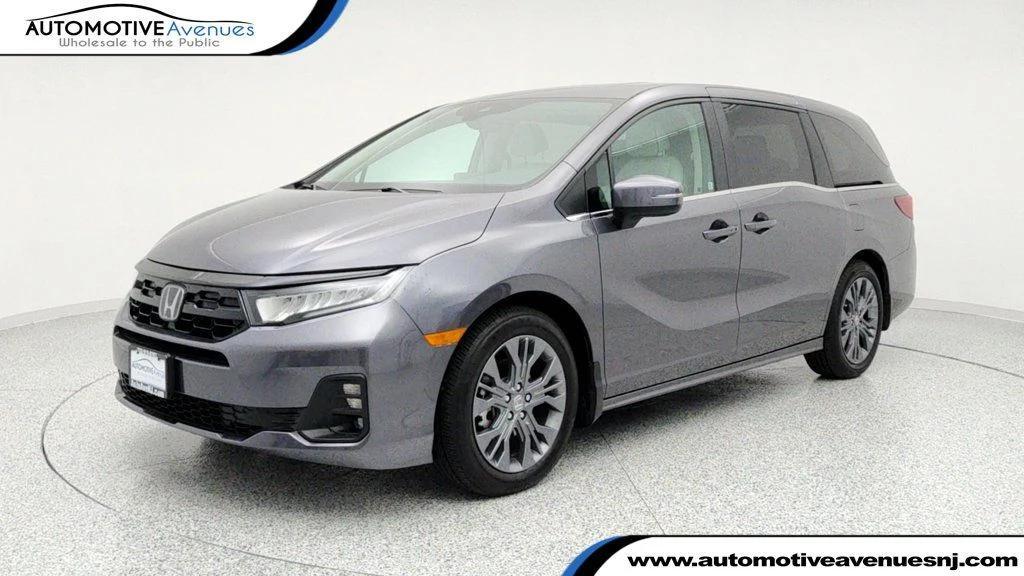 used 2025 Honda Odyssey car, priced at $41,595