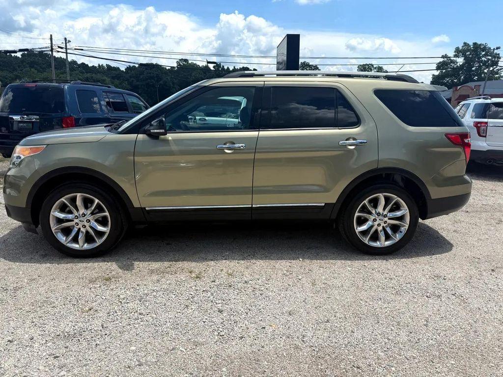 2012 Green Ford Explorer