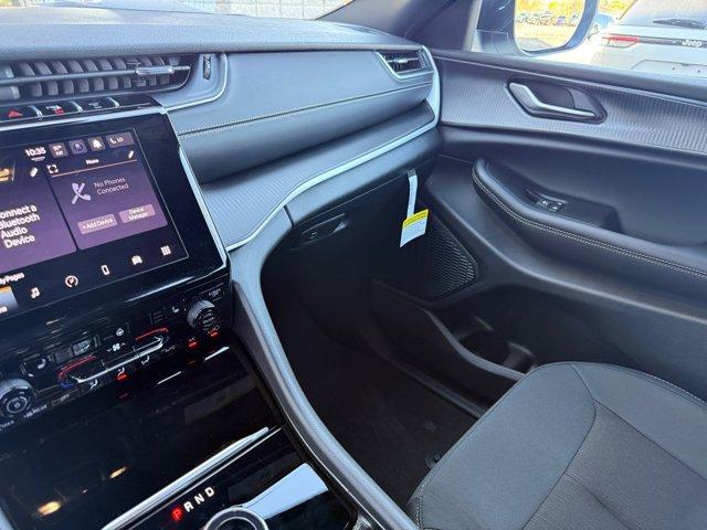 new 2025 Jeep Grand Cherokee L car, priced at $39,371