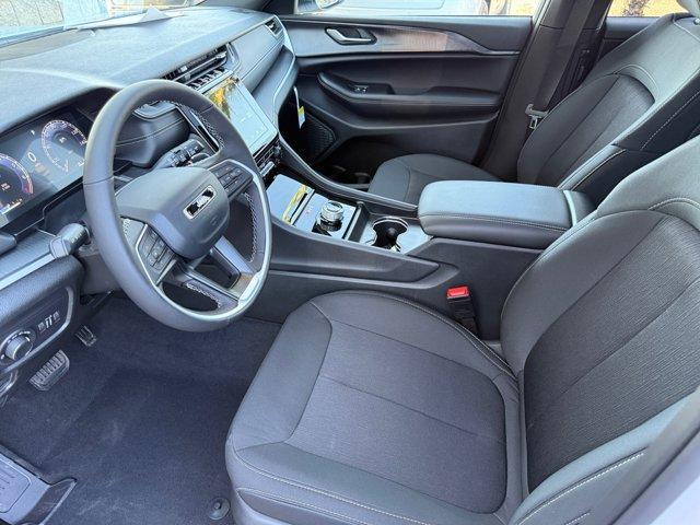 new 2025 Jeep Grand Cherokee L car, priced at $39,371