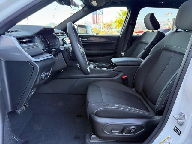 new 2025 Jeep Grand Cherokee L car, priced at $39,371