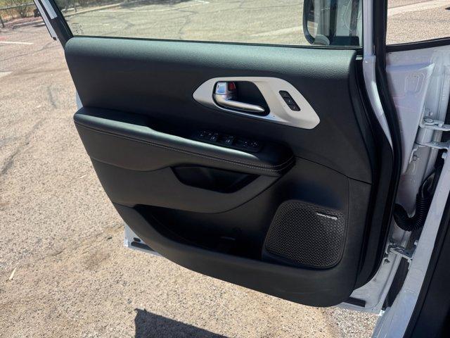 new 2026 Chrysler Pacifica car, priced at $51,998