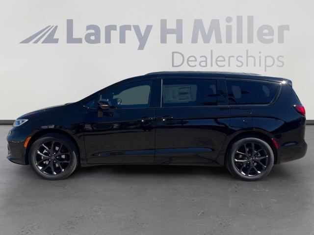 new 2026 Chrysler Pacifica car, priced at $43,410