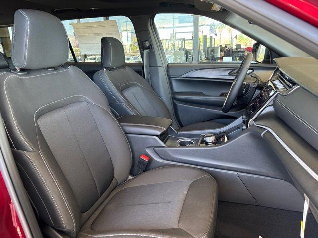 new 2025 Jeep Grand Cherokee L car, priced at $39,907