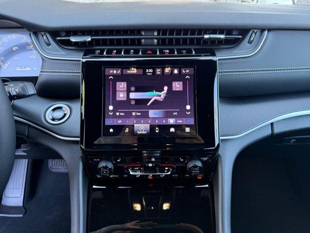 new 2025 Jeep Grand Cherokee car, priced at $36,246