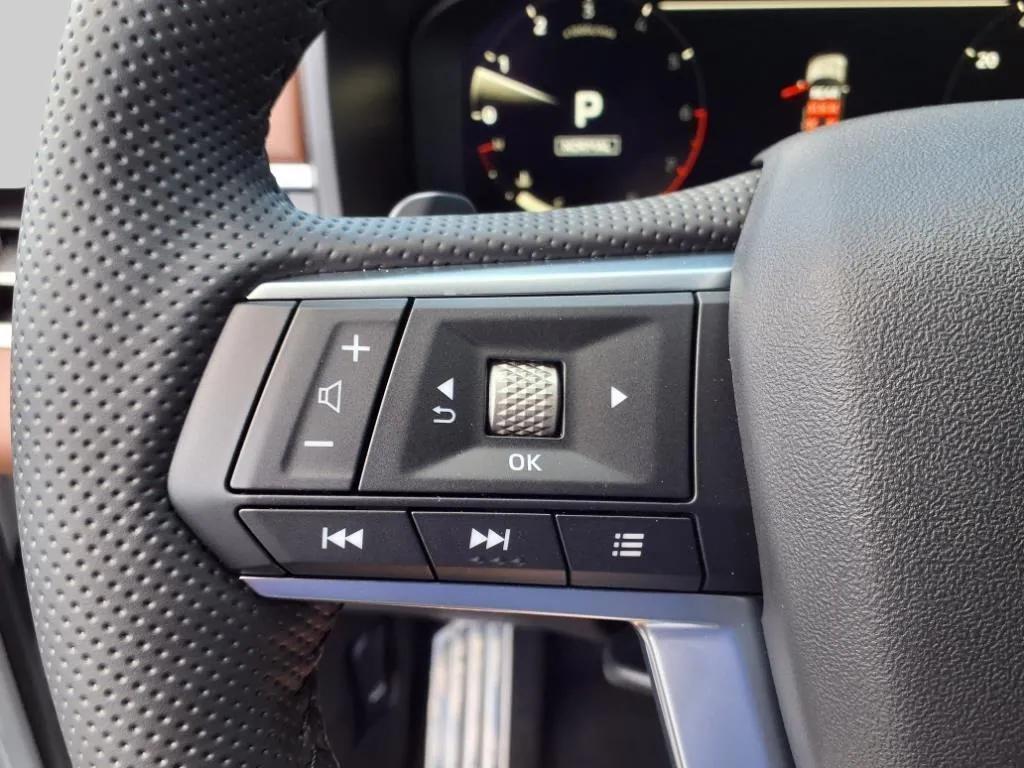 new 2025 Mitsubishi Outlander car, priced at $46,125