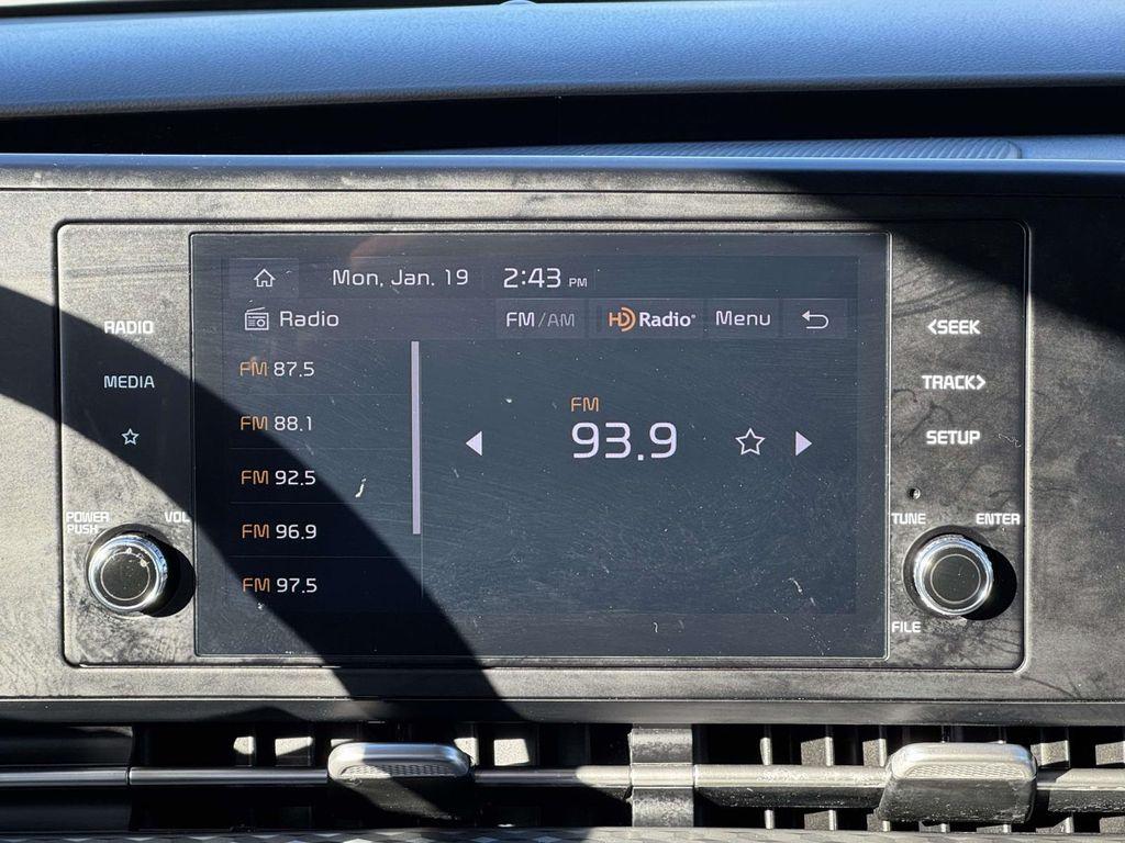 used 2024 Kia Carnival car, priced at $28,661