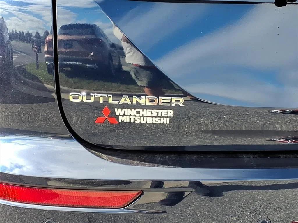 new 2025 Mitsubishi Outlander car, priced at $41,250