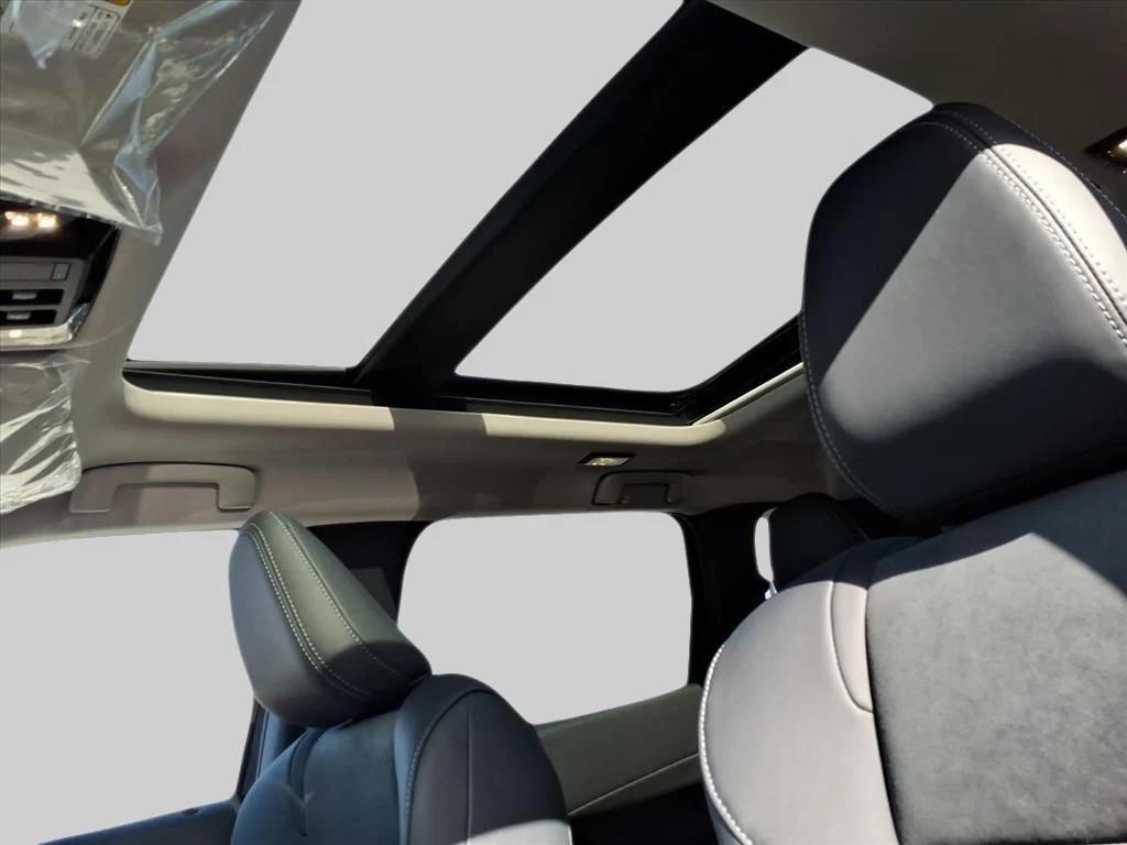 new 2025 Mitsubishi Outlander car, priced at $41,250