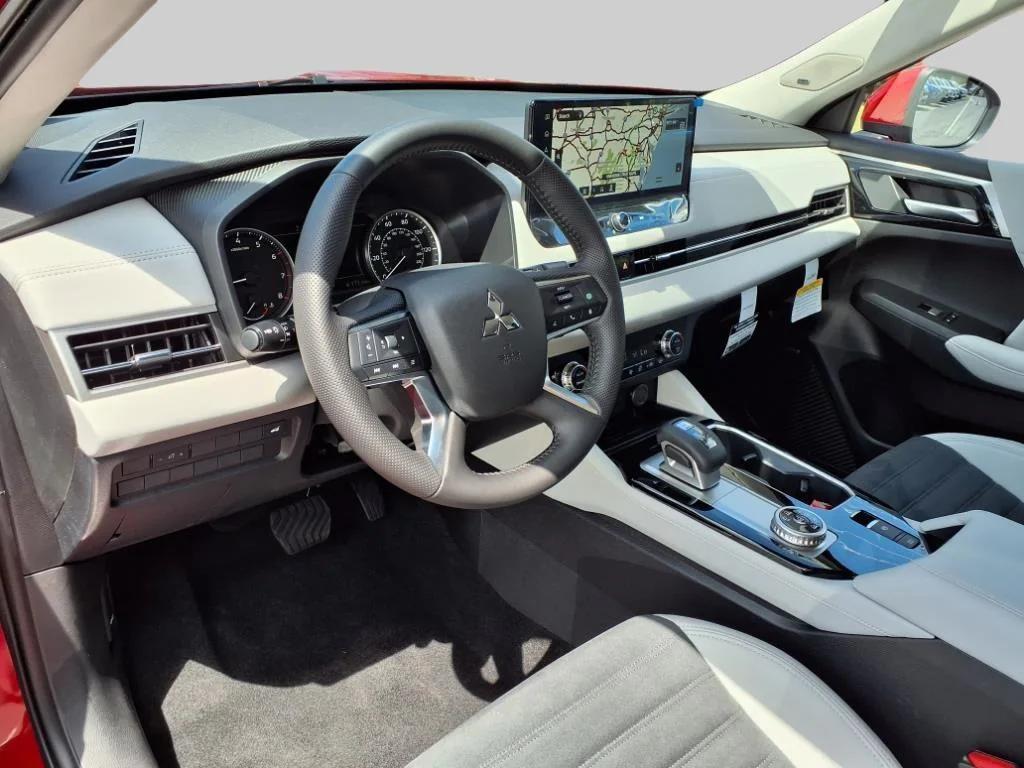 new 2025 Mitsubishi Outlander car, priced at $38,280