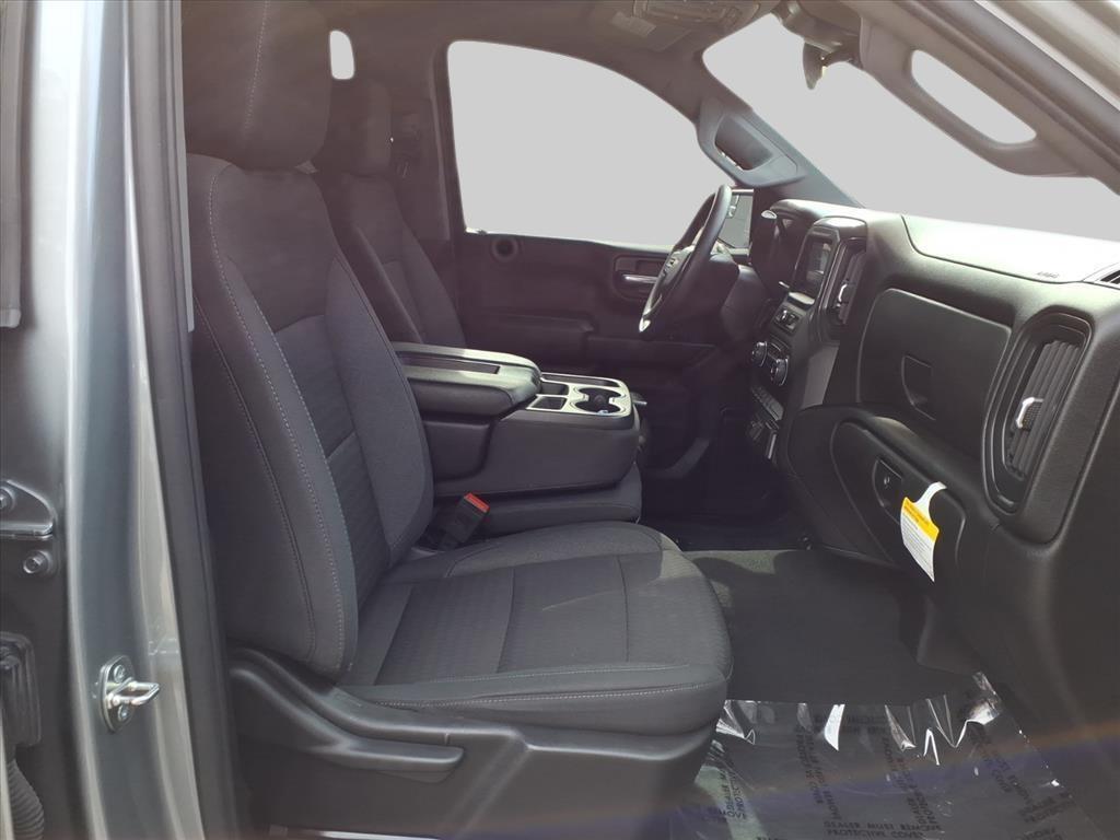 used 2024 Chevrolet Silverado 1500 car, priced at $31,601