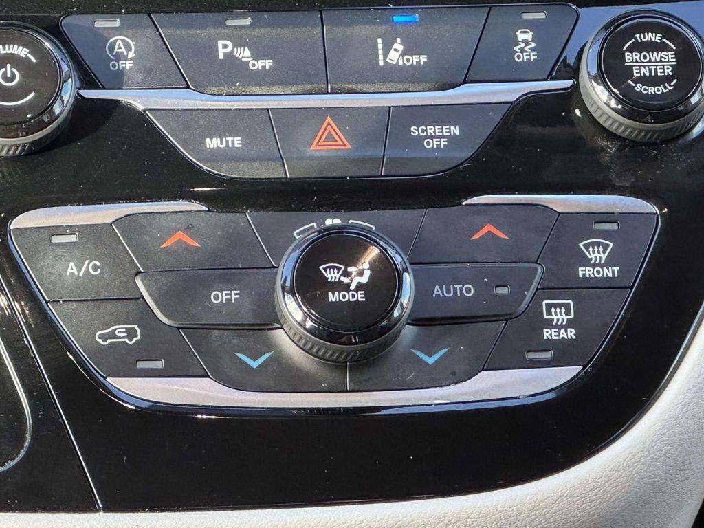 used 2024 Chrysler Pacifica car, priced at $24,995