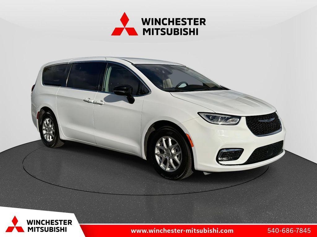 used 2024 Chrysler Pacifica car, priced at $24,995