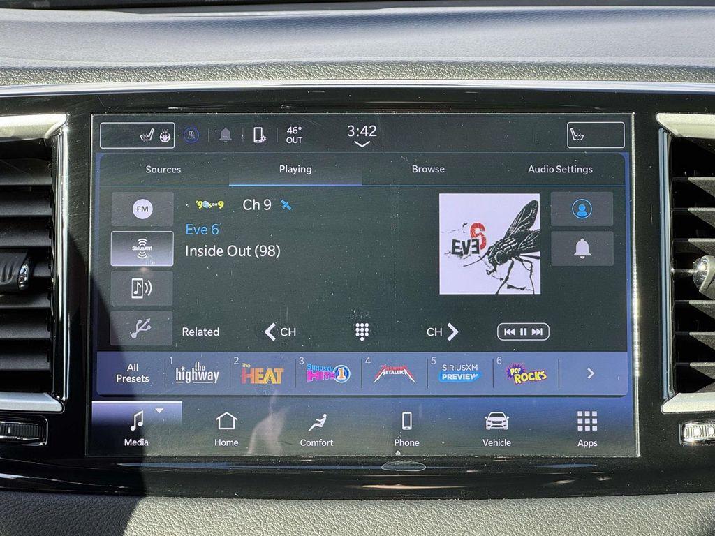 used 2024 Chrysler Pacifica car, priced at $24,995