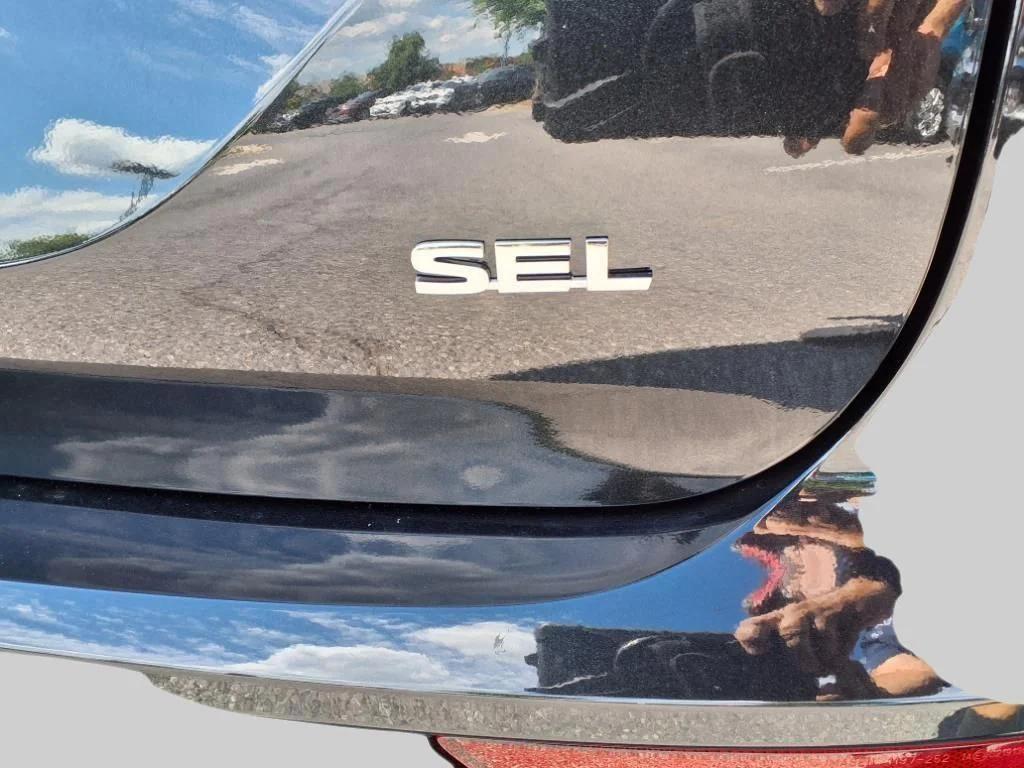 new 2025 Mitsubishi Outlander car, priced at $41,175