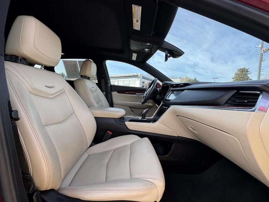 used 2017 Cadillac XT5 car, priced at $15,878