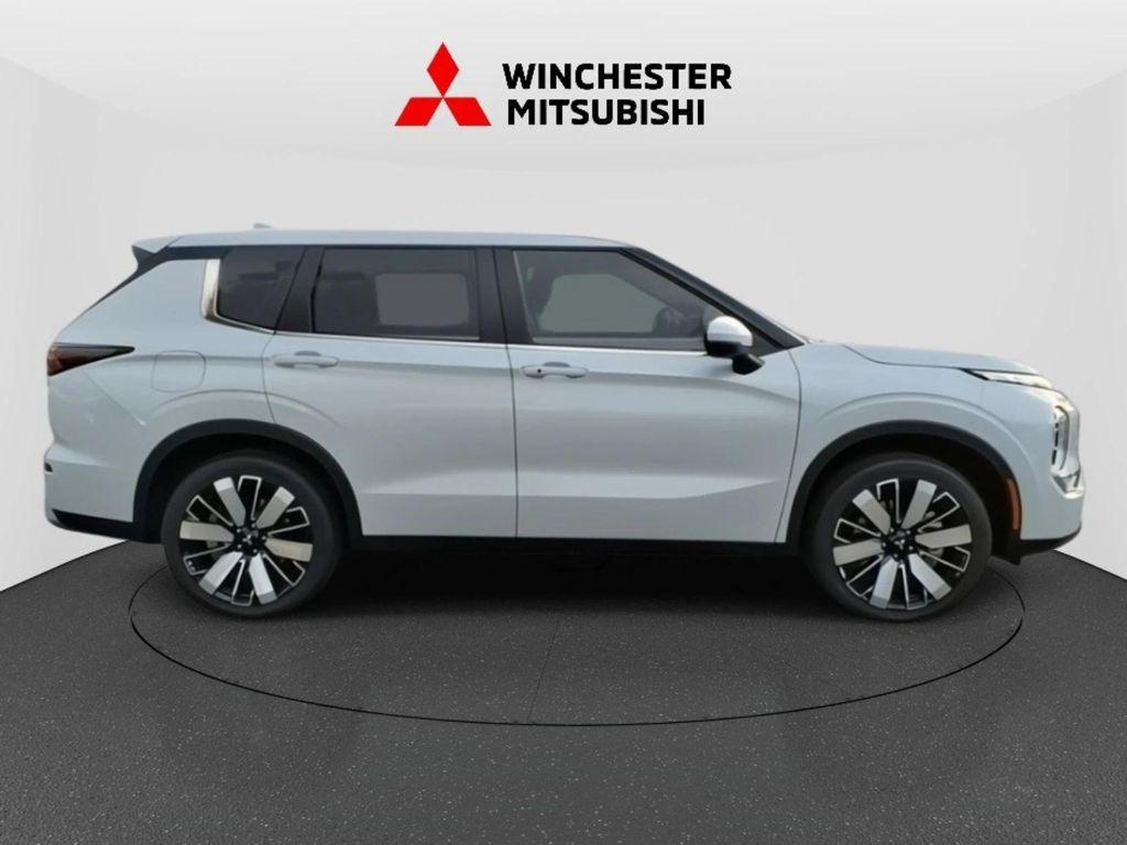 new 2025 Mitsubishi Outlander car, priced at $40,213