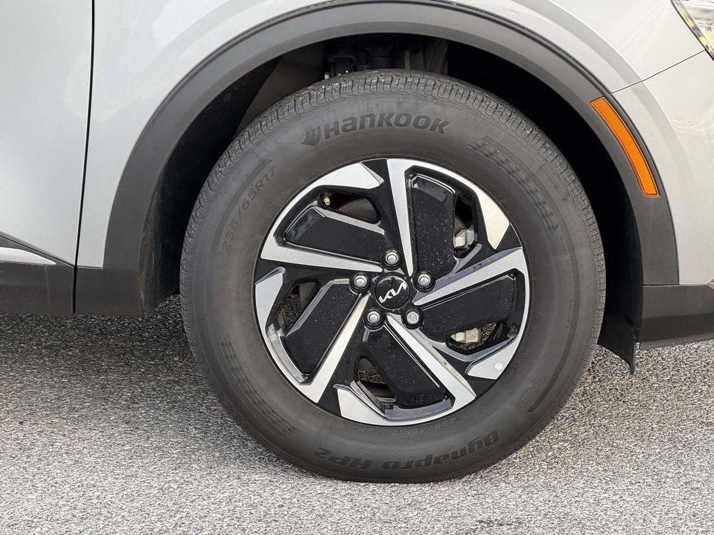 used 2023 Kia Sportage Hybrid car, priced at $23,927