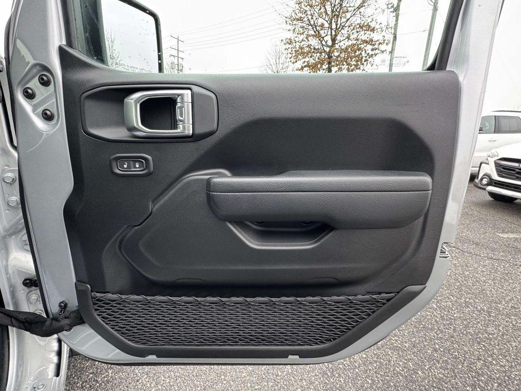 used 2023 Jeep Gladiator car, priced at $30,806