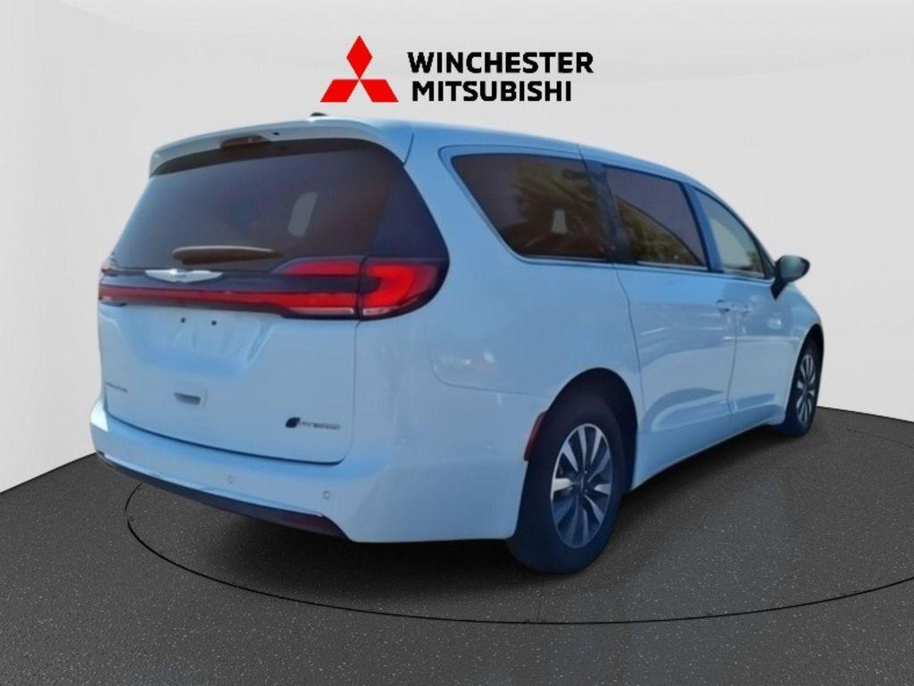 used 2024 Chrysler Pacifica Hybrid car, priced at $28,826