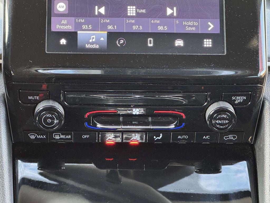 used 2023 Jeep Grand Cherokee car, priced at $26,495