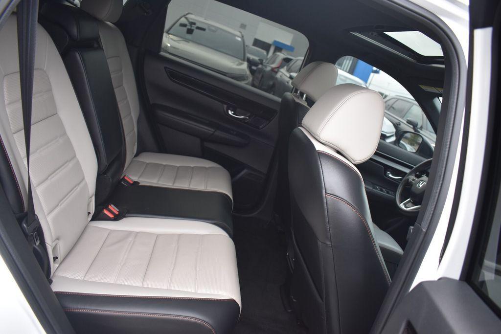 used 2025 Honda CR-V Hybrid car, priced at $38,995