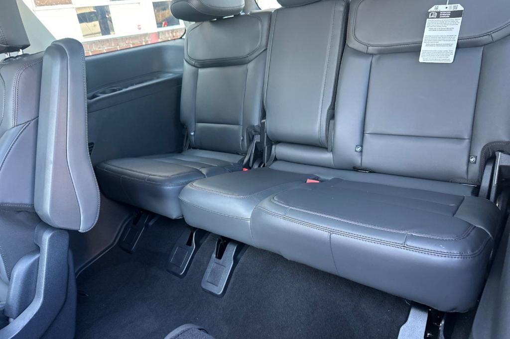 new 2025 Ford Expedition car, priced at $72,345