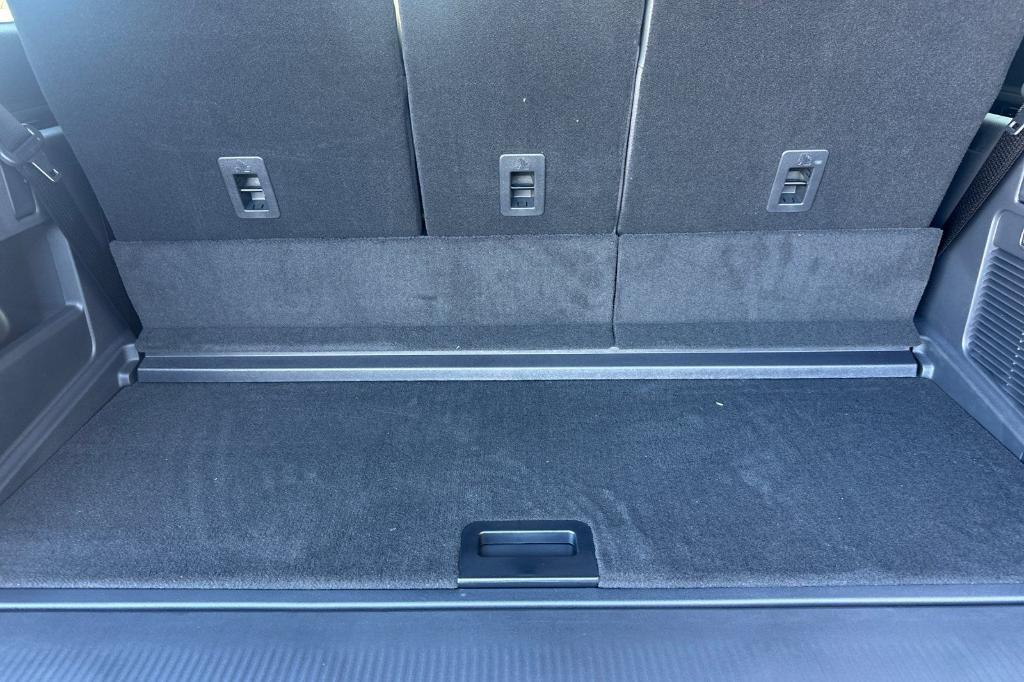 new 2025 Ford Expedition car, priced at $72,345