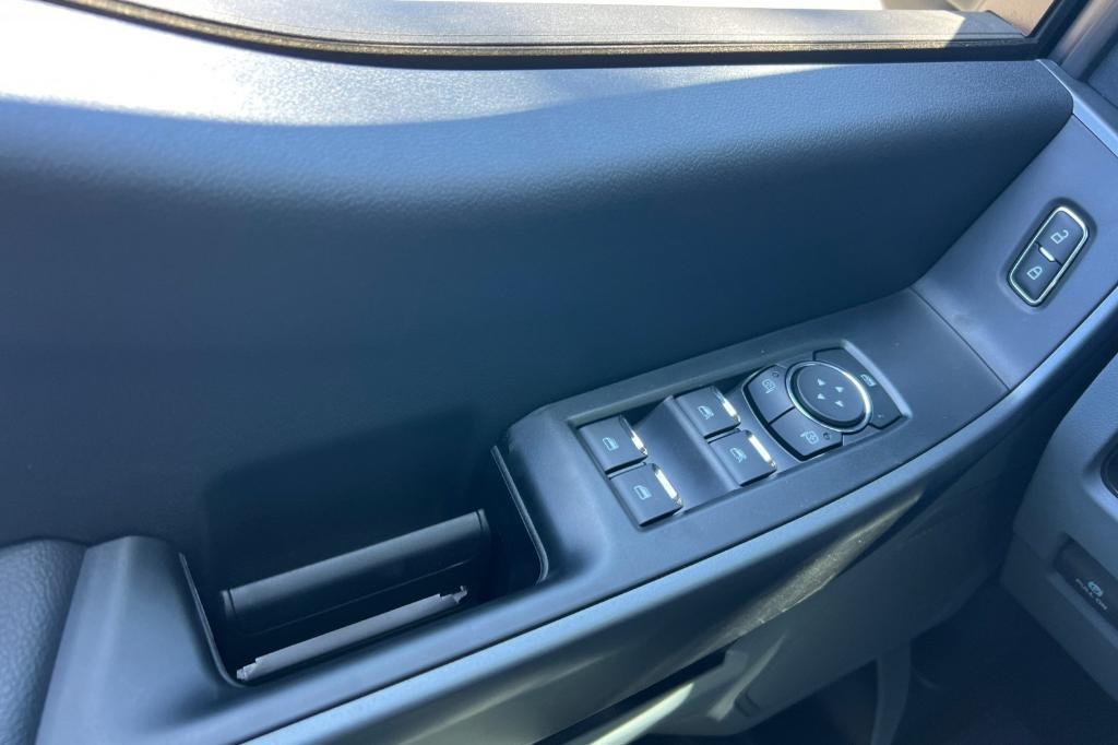 new 2025 Ford F-250 car, priced at $67,995