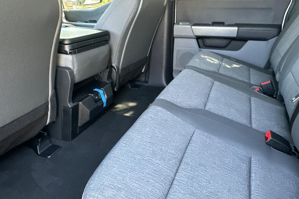 new 2025 Ford F-250 car, priced at $68,673