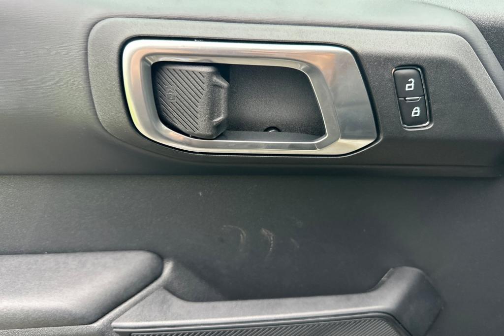 new 2025 Ford Bronco car, priced at $60,685