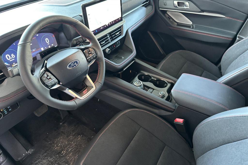 new 2025 Ford Explorer car, priced at $60,210