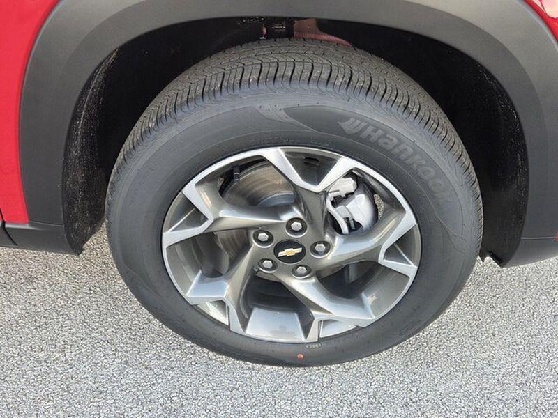 new 2026 Chevrolet Trax car, priced at $25,485